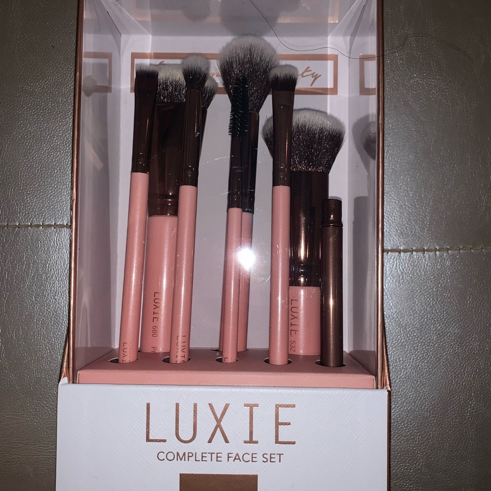 Luxie brush set